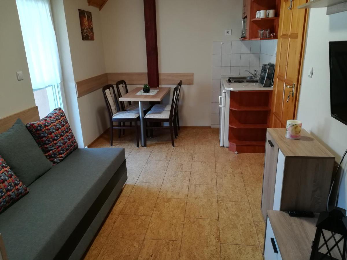 Apartman Mercedesz I. Zalakaros Exteriör bild